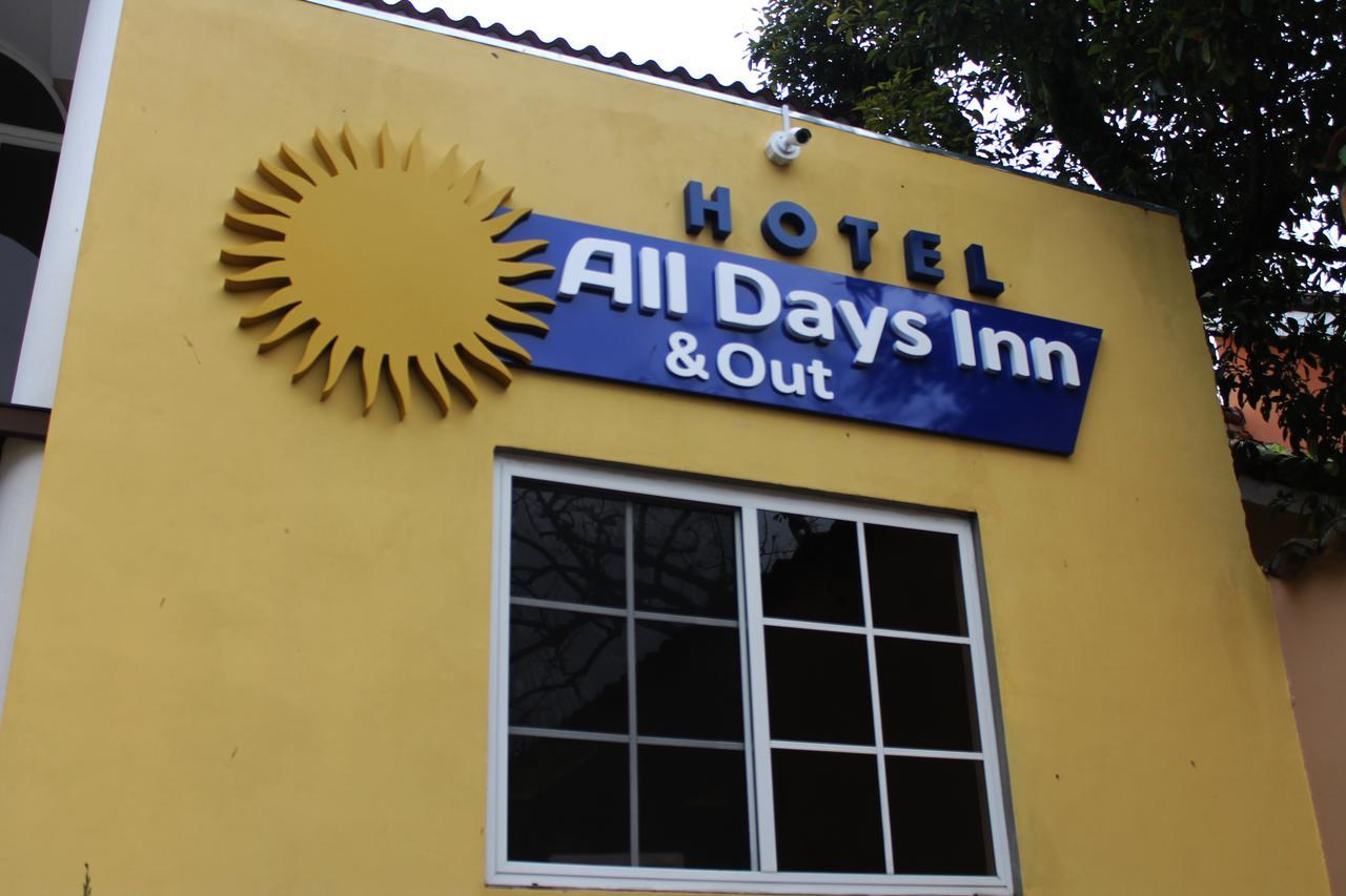 All Days Inn And Out سان سلفادور المظهر الخارجي الصورة